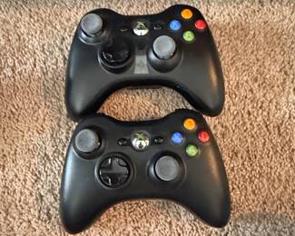 Microsoft Xbox 360 Wireless Controllers (Black)