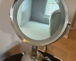 Jerdon Lighted Vanity Mirror