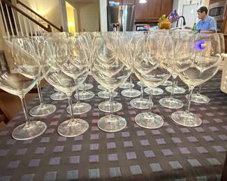 Set of 12 Clear Stemmed Wine Glasses