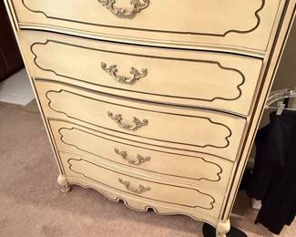 Vintage French Provincial Five-Drawer Chest by Dixie or Drexel