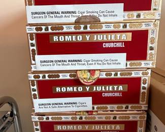 Romeo y Julieta Churchill Empty Cigar Boxes (Set of 4)