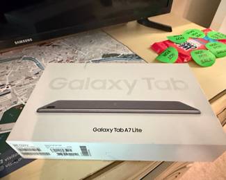 Samsung Galaxy Tab A7 Lite SM-T227U 32GB Wi-Fi + 5G AT&T Unlocked 8.7" Gray