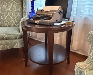 Vintage Underwood Portable Typewriter with Carrying Case