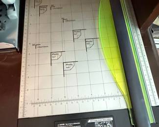 CARL DC-600 A4 Rotary Paper Trimmer