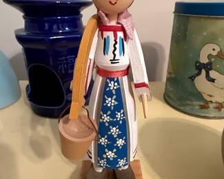 Hontfar Romanian Folk Art Wooden Figurine - Calusar