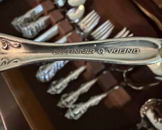 Vintage Oneida Ornate Scroll Stainless Steel Flatware Set