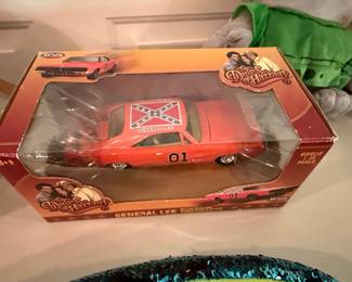 JoyRide 1:25 Scale The Dukes of Hazzard General Lee - Johnny Lightning