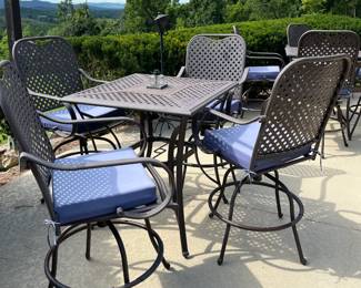 Hampton Bay Patio Table and Four Chairs