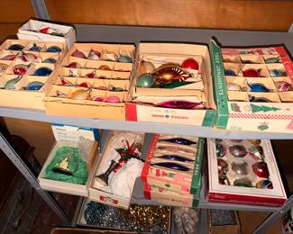 Everyone loves vintage Christmas ornaments, especially when they’re in the original box