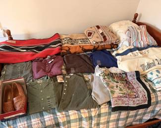 Great quality work wear, LL Bean, Quilts, Blankets, Vintage Navy Blanket, Pendleton Navajo Water Blanket 