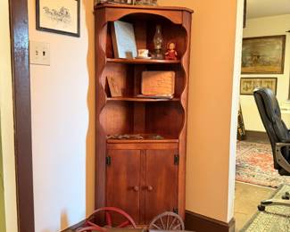 Cushman Maple Corner Piece