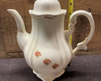 Gold trim teapot