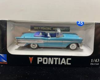 143 1957 Pontiac Bonneville