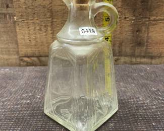 White House vinegar container
