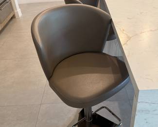 (4) Barstools
