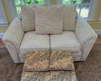 Cozy Cream Upholstered Loveseat with MapPrint Accent Ottoman