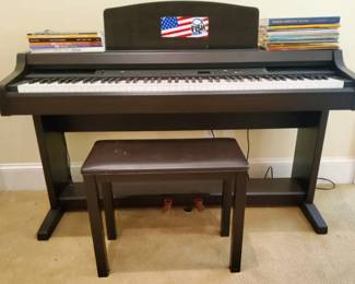 03 Yamaha Clavinova CLP820 Electric Piano with Bench