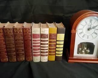 Bulova Westminster Chime Mantel Clock Vintage Readers Digest Condensed Books Set