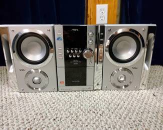 Aiwa XRMN5 Micro HiFi Component System 5Disc CDMP3 Stereo with SXLMN5 Speakers