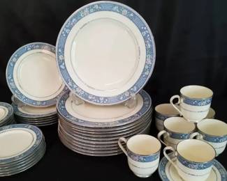 01 Noritake Randolph Bone China Set Vintage Japan Floral Pattern