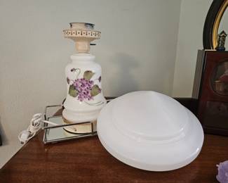 beautiful porcelain lamp and shade, needs middle chimney
