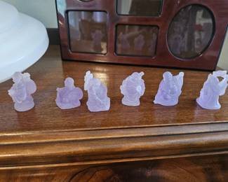 a lot of little buddhas