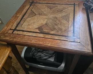 great side table, needs some oil