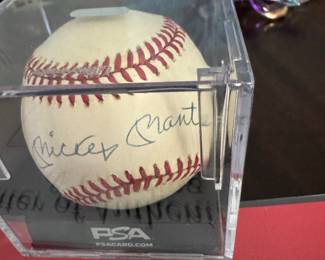Mickey Mantel autograph with PSA grading