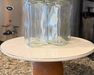 Small Pedestal Plate