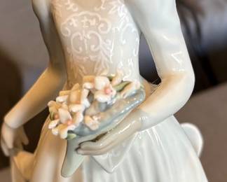 Lladro Down the Isle