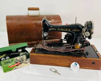 Vintage Singer Sewing Machine