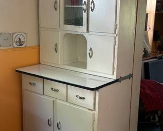 Art Deco Kitchen Cupboard, Awesome!!