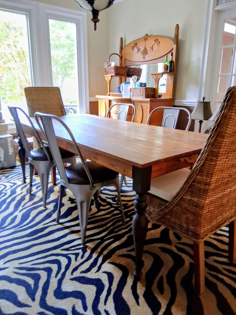 Farmhouse style, dining room, table, and chairs