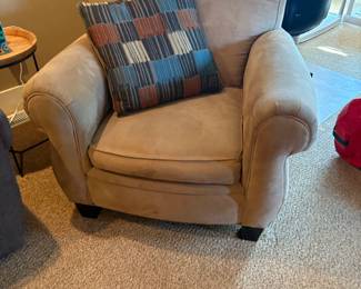 Arm chair