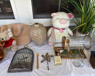 Decor & Stuffed Pig
