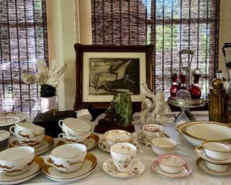 Gilt China & Serving Pieces