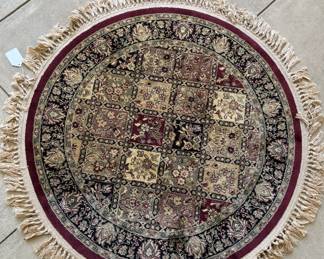 Round Throw Rug