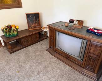 console TV, coffee table, 