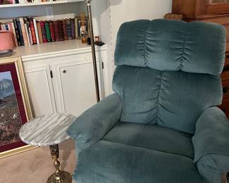Recliner, marble/brass table