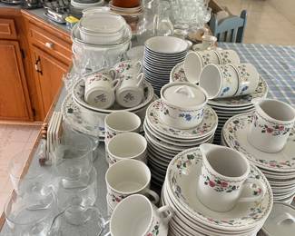 Large dish set