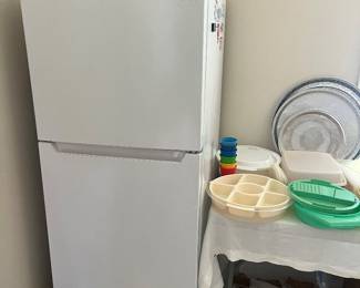 Like new refrigerator/freezer