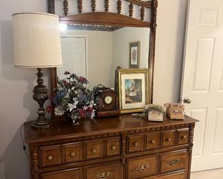 Nice dresser/mirror