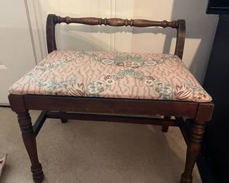 Vintage vanity bench 