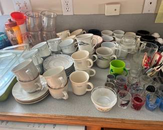 Cups & mugs