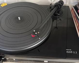 Music hall turntable model mmf-2.2