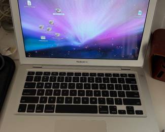MacBook Air model A1304