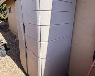 Rubbermaid storage shed
