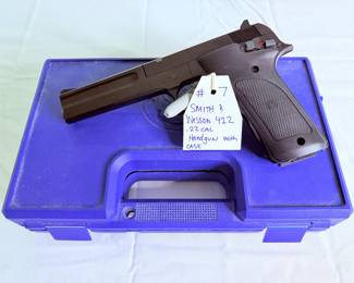 Smith & Wesson 422 .22cal handgun with case 