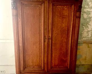Quarter sawn oak wardrobe