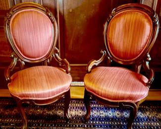 Set of nicely upholstered chairs. In very good shape.